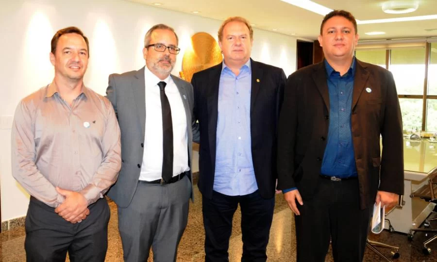 Governador Carlesse e executivos da Suzano Celulose debatem investimentos da empresa no Estado