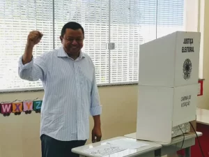 MÃÂ¡rlon Reis decide nÃÂ£o apoiar nenhum dos candidatos que estÃÂ£o no segundo turno