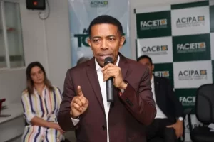 "Com folha de pagamento maior que arrecadaÃÂ§ÃÂ£o, seria quase impossÃÂ­vel o Tocantins voltar a crescer", afirma Joseph Madeira