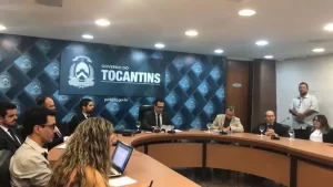 Governo anuncia suspensÃÂ£o de benefÃÂ­cios a servidores e publicarÃÂ¡ MP hoje