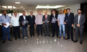 Governador Carlesse empossa novos secretÃÂ¡rios e pede determinaÃÂ§ÃÂ£o da equipe no cumprimento das metas de equilÃÂ­brio fiscal