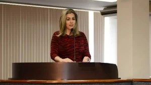 Prefeita Cinthia celebra relaÃÂ§ÃÂ£o democrÃÂ¡tica com vereadores e destaca planejamento para obras em Palmas