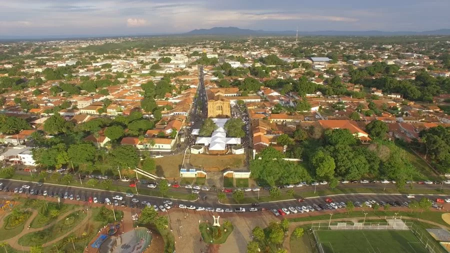 MPE ajuÃÂ­za aÃÂ§ÃÂ£o para manter em funcionamento escola estadual de tempo integral em Porto Nacional