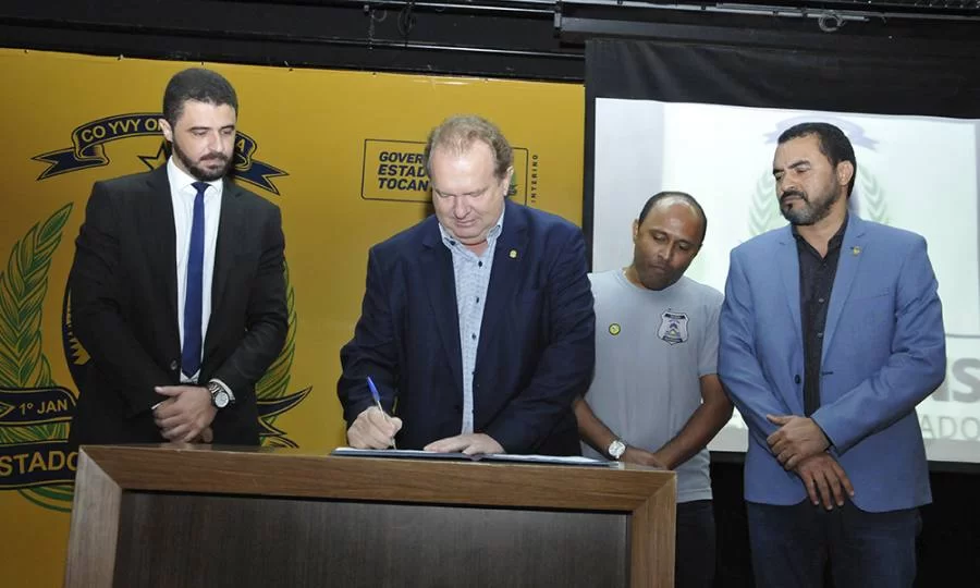 Governador Carlesse anuncia a posse de 202 aprovados no concurso da Cidadania e JustiÃÂ§a; Aprovados da Defesa Social serÃÂ£o nomeados em marÃÂ§o