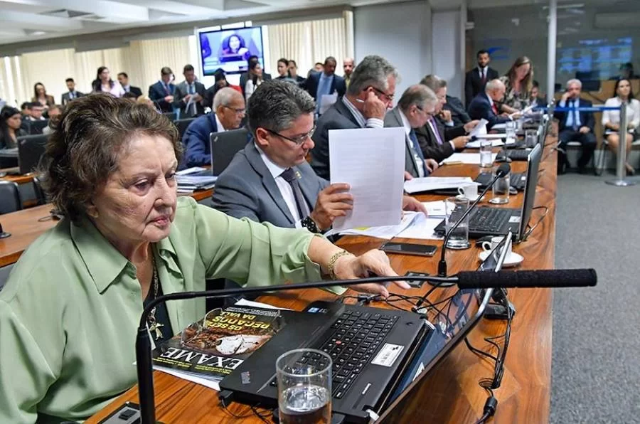 UrgÃªncia para o projeto que dÃÂ¡ 24h para notificaÃÂ§ÃÂ£o de violÃªncia contra a mulher