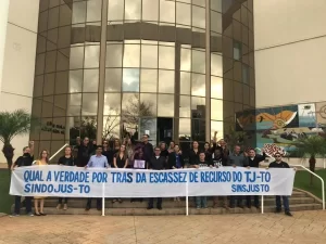 Categorias reÃÂºnem-se com Tribunal de JustiÃÂ§a para evitar extinÃÂ§ÃÂ£o de cargos de oficial e escrivÃÂ£o; CNJ farÃÂ¡ audiÃªncia para tratar sobre assunto