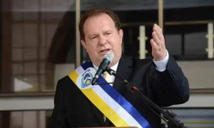 Governador Carlesse participa de leilÃÂ£o da Ferrovia Norte-Sul nesta quinta