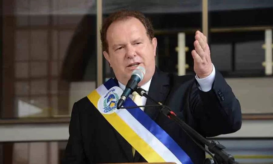 Governador Carlesse participa de leilÃÂ£o da Ferrovia Norte-Sul nesta quinta