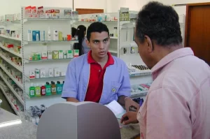 Aposentados poderÃÂ£o ter 50% de desconto nos medicamentos, analisa CAS