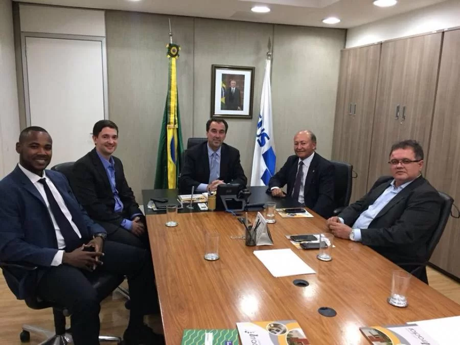 Adriano, visita MinistÃÂ©rios e consegue liberaÃÂ§ÃÂ£o de R$ 4 mi para Colinas