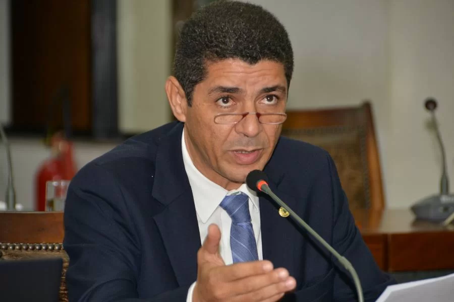 Deputado Valdemar JÃÂºnior apresenta Projeto de Lei que beneficia autistas no Tocantins