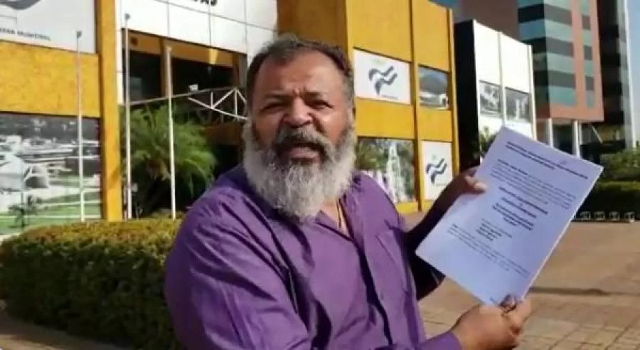 JustiÃÂ§a proÃÂ­be Pastor Nelcivan de fazer comentÃÂ¡rios sobre Carlesse