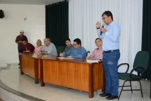 Servidores Municipais realizam Momento de FÃÂ© pela saÃÂºde do Prefeito MoisÃÂ©s Avelino