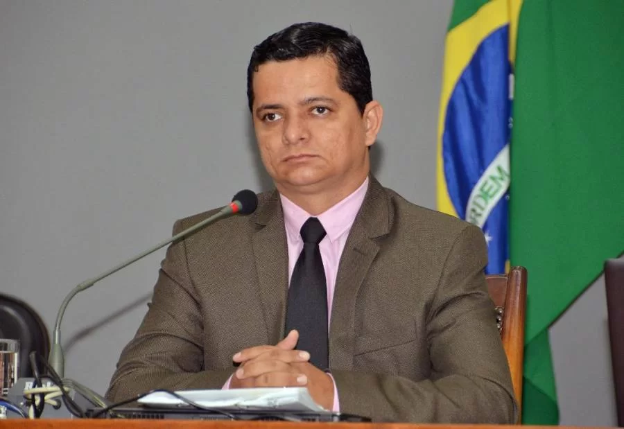 Por consenso grupo de Elenil da Penha nÃÂ£o registra candidatura ÃÂ  presidÃªncia e Jorge Frederico tem candidatura ÃÂºnica no MDB de AraguaÃÂ­na