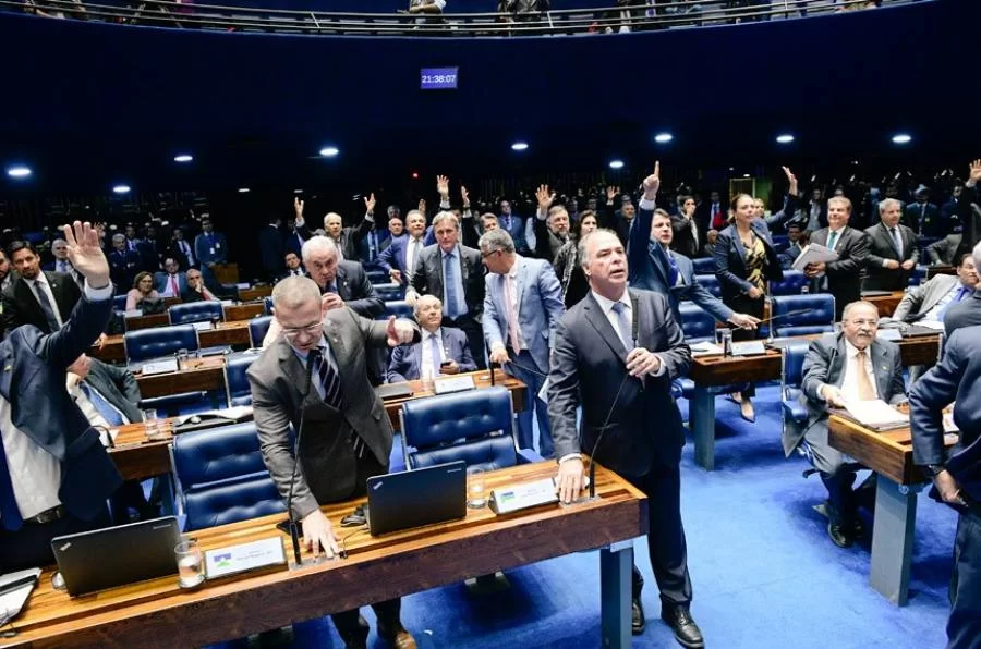 Senado aprova MP que reestrutura ministÃÂ©rios; COAF passa para a Economia