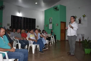 Prefeito Adriano realiza reuniÃÂ£o com setor Campinas e fala dos serviÃÂ§os de infraestrutura