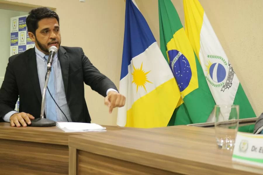 Relatora apresenta voto declarando irregularidades feitas por ex-gestor Washington Ayres durante perÃÂ­odo ÃÂ¡ frente do legislativo municipal