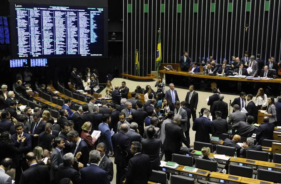 Reforma da previdÃªncia: Partidos negociam alteraÃÂ§ÃÂµes para votar texto base antes do recesso