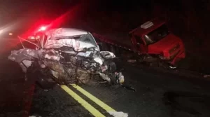 Acidente grave mata jovem e deixa dois feridos prÃÂ³ximo a WanderlÃÂ¢ndia