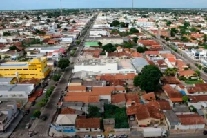 Celulares sÃÂ£o furtados apÃÂ³s criminoso invadir loja em Colinas