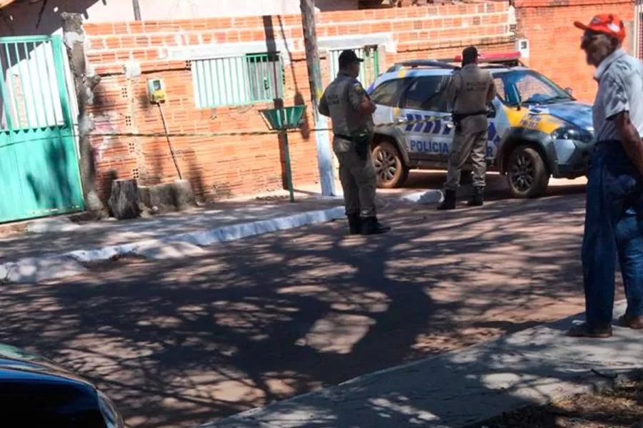 Em SilvanÃÂ³polis, homem teria matado a mulher, a filha e duas netas antes de tirar a prÃÂ³pria vida