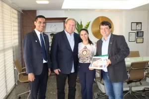 FACIET se reÃÂºne com Governador do Estado e busca apoio para empresariado