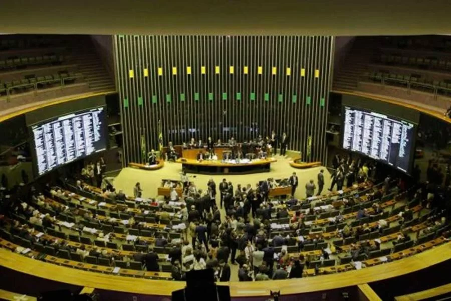 Projeto que amplia posse de arma em propriedade rural ÃÂ© aprovado