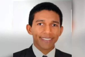 JustiÃÂ§a devolve cargo a prefeito de CarmolÃÂ¢ndia suspeito de usar mÃÂ¡quinas e funcionÃÂ¡rios pÃÂºblicos na obra da prÃÂ³pria casa