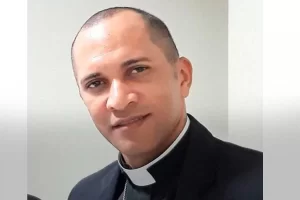 Padre suspeito de abusar e manter jovem em cÃÂ¡rcere privado ÃÂ© preso em flagrante em Palmas