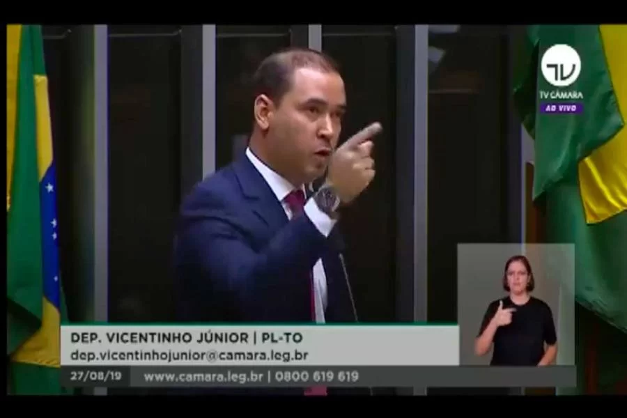 ApÃÂ³s ser chamado Ã¢â¬ËvagabundoÃ¢â¬â¢, Ã¢â¬ËcorruptoÃ¢â¬â¢ e Ã¢â¬ËcovardeÃ¢â¬â¢, Vicentinho Jr diz que Carlesse ÃÂ© Ã¢â¬Ëincompetente" e Ã¢â¬Ëdesequilibrado'