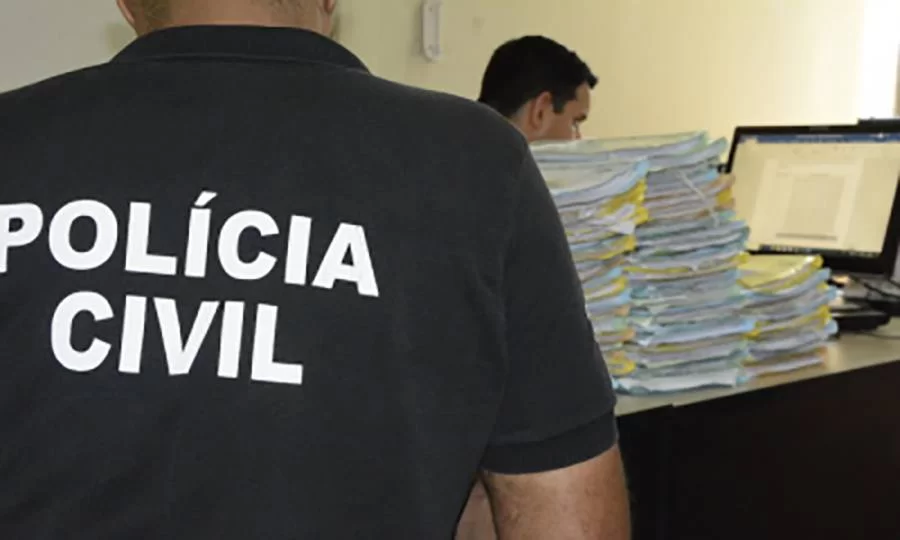 PolÃÂ­cia prende dois por atrapalhar investigaÃÂ§ÃÂµes na operaÃÂ§ÃÂ£o Ongs de papel