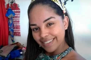 Jovem ÃÂ© encontrada morta no banheiro de loja onde trabalhava em Peixe