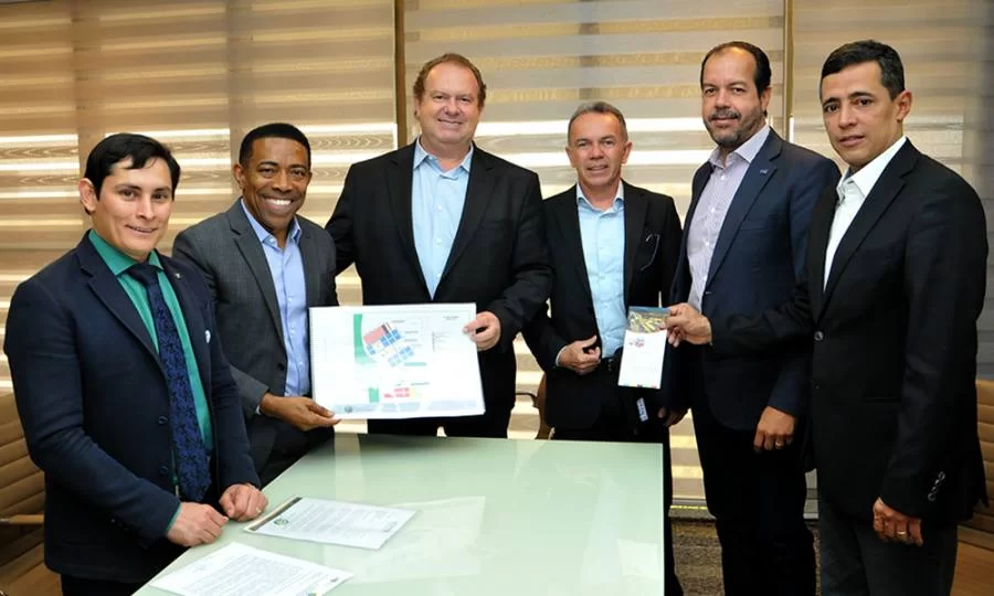 Diretores de entidades convidam governador Mauro Carlesse para abertura de evento em Palmas