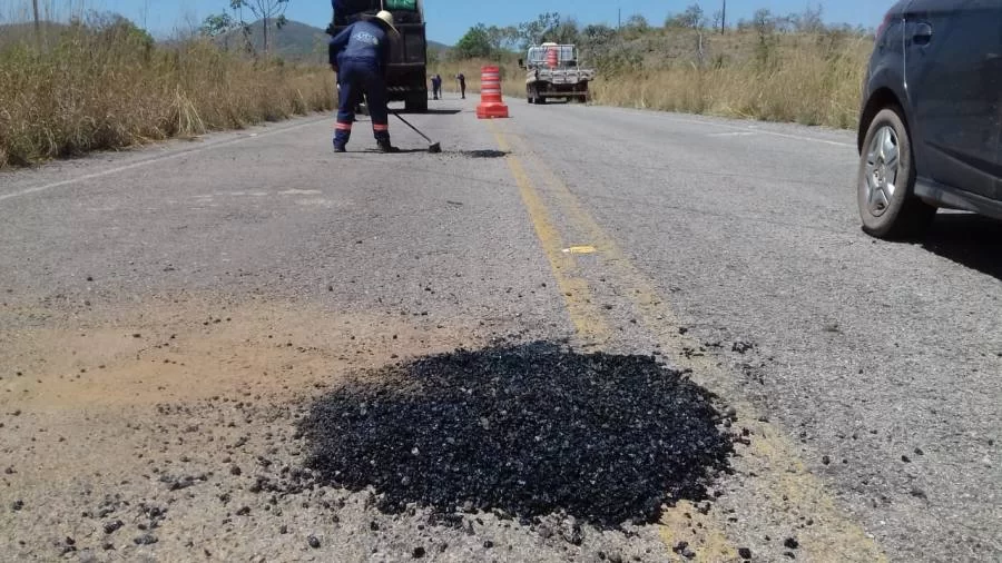 Governo realiza manutenÃÂ§ÃÂ£o em 1,1 mil quilÃÂ´metros de rodovias da regiÃÂ£o de Gurupi