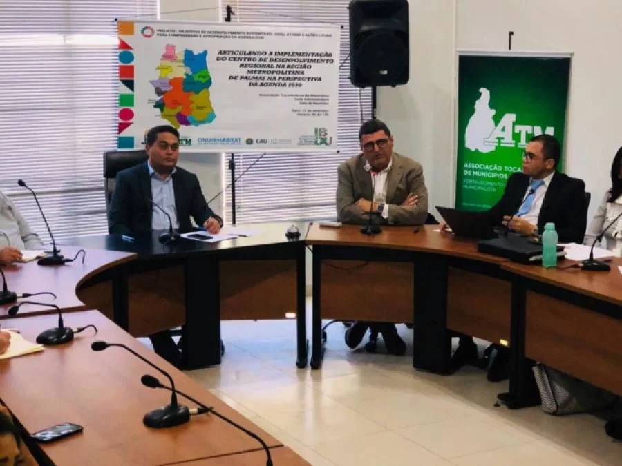 ATM senta com a UFT para discutir desenvolvimento regional; Presidente Jairo Mariano pede projeto para outras regiÃÂµes do Estado