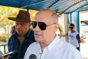 Sem Carlesse consulta do PPA acontece em Colinas; Edgar ameniza sobre hospital, "NÃÂ£o podemos confundir a prioridade com pressa"