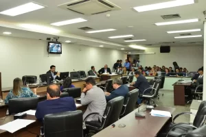 Tramitando: Governo reforÃÂ§a equipes cirÃÂºrgicas por meio de MP