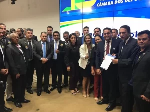 Prefeitos do Tocantins comparecem em BrasÃÂ­lia, pressionam deputados e   ouvem posiÃÂ§ÃÂµes do presidente da CÃÂ¢mara, Rodrigo Maia