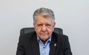 Governador do Tocantins  reconduz Paulo Antônio de Lima à presidência da Adapec