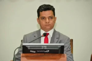 SessÃÂ£o ordinÃÂ¡ria ÃÂ© encerrada apÃÂ³s suspensÃÂ£o, e sem oradores inscritos