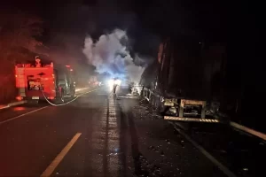 Bombeiros militares atendem ocorrÃªncias de incÃªndio em Colinas e em Porto Nacional