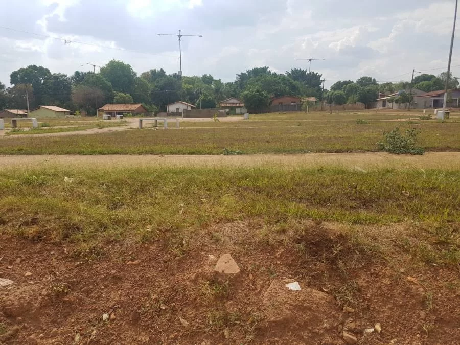 Vereador Leandro Coutinho denuncia abandono das praÃÂ§as pÃÂºblicas de Colinas