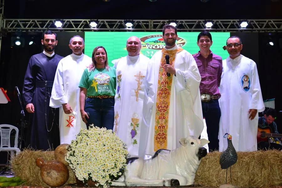 Produtores Rurais sÃÂ£o homenageados em ParaÃÂ­so com CapacitaÃÂ§ÃÂ£o, Missa Sertaneja e Show Musical