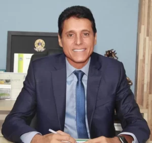 MudanÃÂ§a no MDB: Marcelo se licencia e Nilton Franco assume presidÃªncia