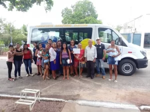 Boa notÃÂ­cia! Van adquirido atravÃÂ©s de emenda parlamentar para Bandeirantes faz primeira viagem com pacientes a Hospital de Arapoema