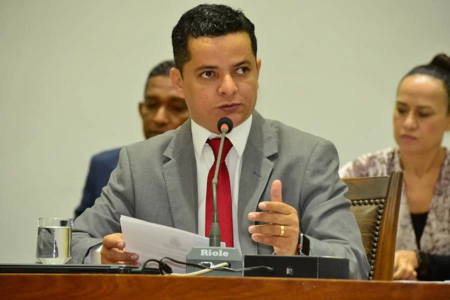 Projeto de Lei de Jorge Frederico que isenta idosos da taxa de renovaÃÂ§ÃÂ£o da CNH ÃÂ© aprovado