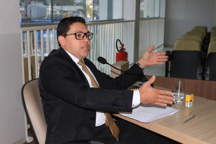Ivanilson Marinho requer ao Governo do Estado que transforme Centro UniversitÃÂ¡rio UnirG em Universidade Regional de Gurupi