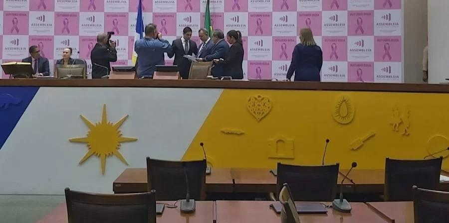 Governo do Tocantins entrega Lei de Diretrizes OrÃÂ§amentÃÂ¡rias de 2020 ÃÂ  Assembleia Legislativa