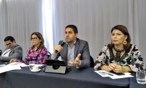 Em BrasÃÂ­lia, Adriana Aguiar representa o Tocantins em oficina TÃÂ©cnica do ConsÃÂ³rcio AmazÃÂ´nia Legal