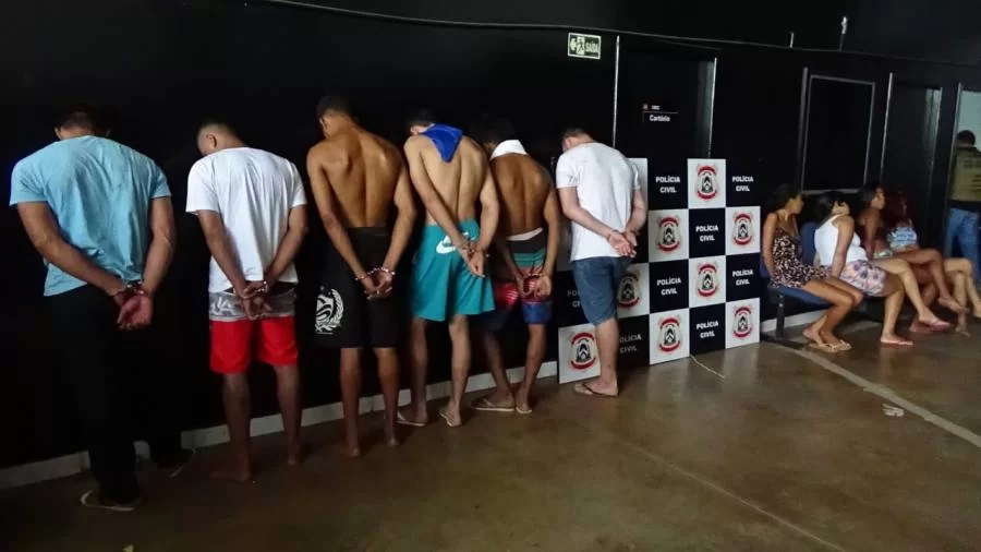 Policia Civil cumpre mandados em em AraguaÃÂ­na em desdobramento em OperaÃÂ§ÃÂ£o BÃÂ³reas e prende nove pessoas